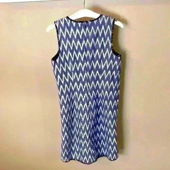 🔥SALE🔥 J.Crew Cotton Chevron Pattern Dress, Size 2 - Picture 2 of 7